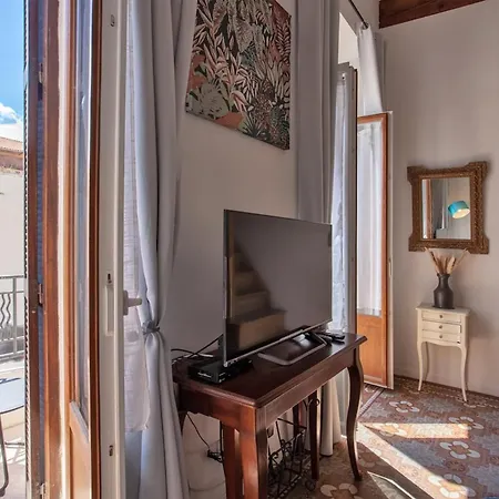 Daire Sandrine Calvi (Corsica)